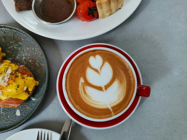 Quels sont les meilleurs styles de sacs à bandoulière pour des tenues de travail?